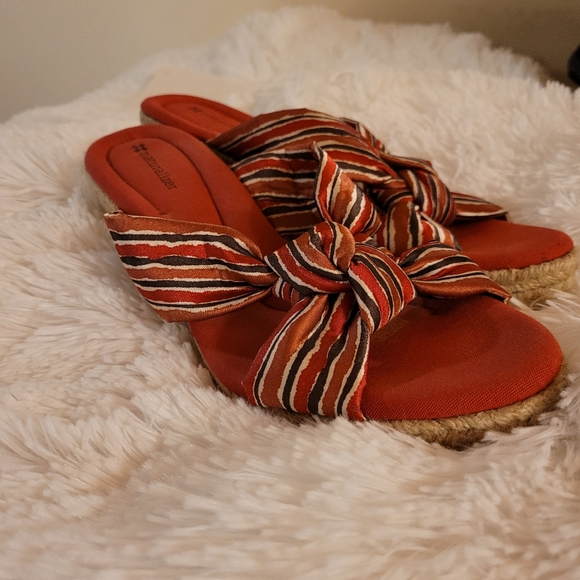 Naturalizer Shoes - 🤩5/$20🤩Naturalizer Sandles Size 9.5